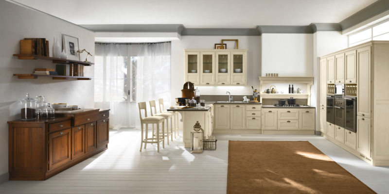 gR-cucina-la-corte-colore-avorio-top-pietra-grey-light-mobile-cuoio-colonne-avorio-completa
